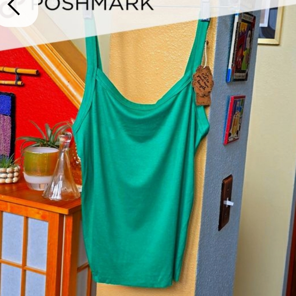NWT Natural Life Everyday Layering Cami/Tank in Kelly Green Size Medium